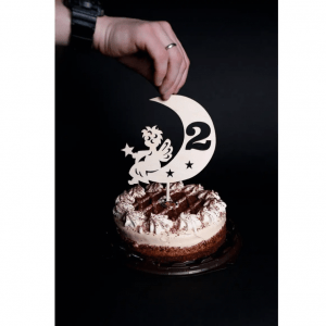 Топпер из дерева с подставкой - Луна цифра 2 – 32 825